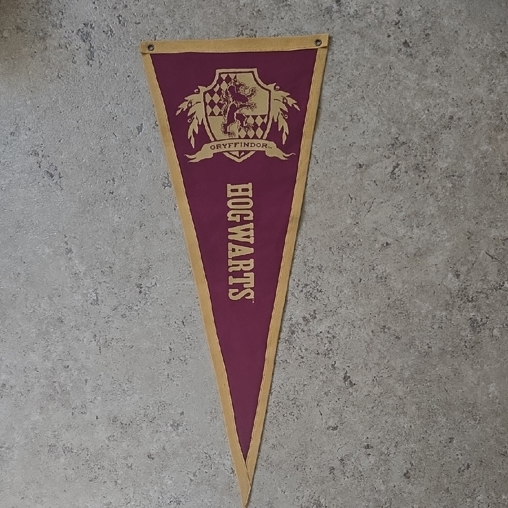 Pottery Barn TEEN  Harry Potter Gryffindor Pennant
